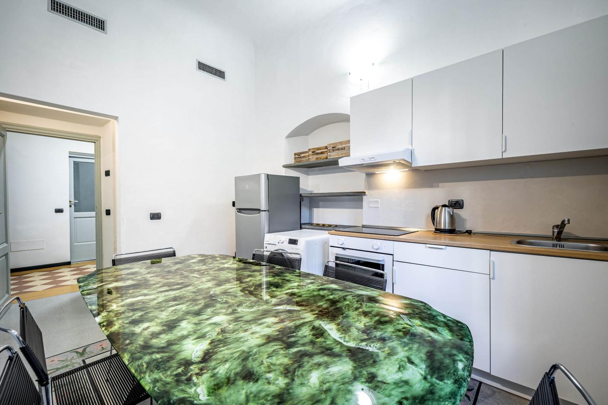Yid Gramsci Apartamento